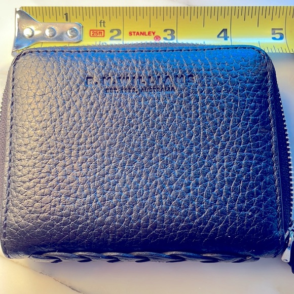 R.M. Williams Australia City Short Zip Wallet, Calfskin Leather, Black - Picture 7 of 8